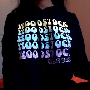 WOODSTOCK cropped hoodie